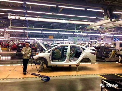 頭條·快訊 | 傳北現(xiàn)滄州工廠停產(chǎn)？中方“一把手”現(xiàn)場辟謠，汽車銷售或?qū)⒂瓉硇赂窬? />
</a>
<span><a href=